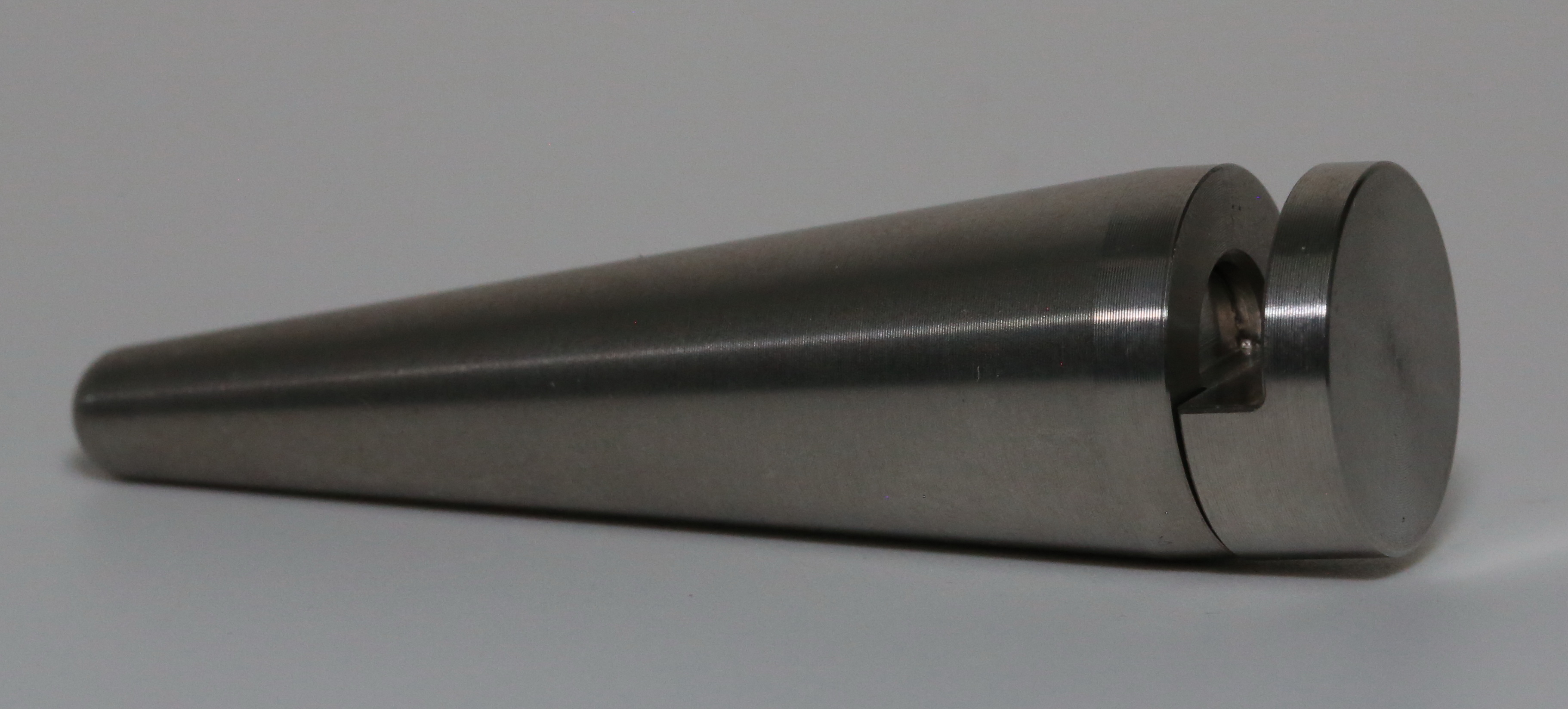 Edelstahl Tischaufsteller konisch für 3-6mm Glas Edelstahl Tischaufsteller konisch für 3-6mm Glas