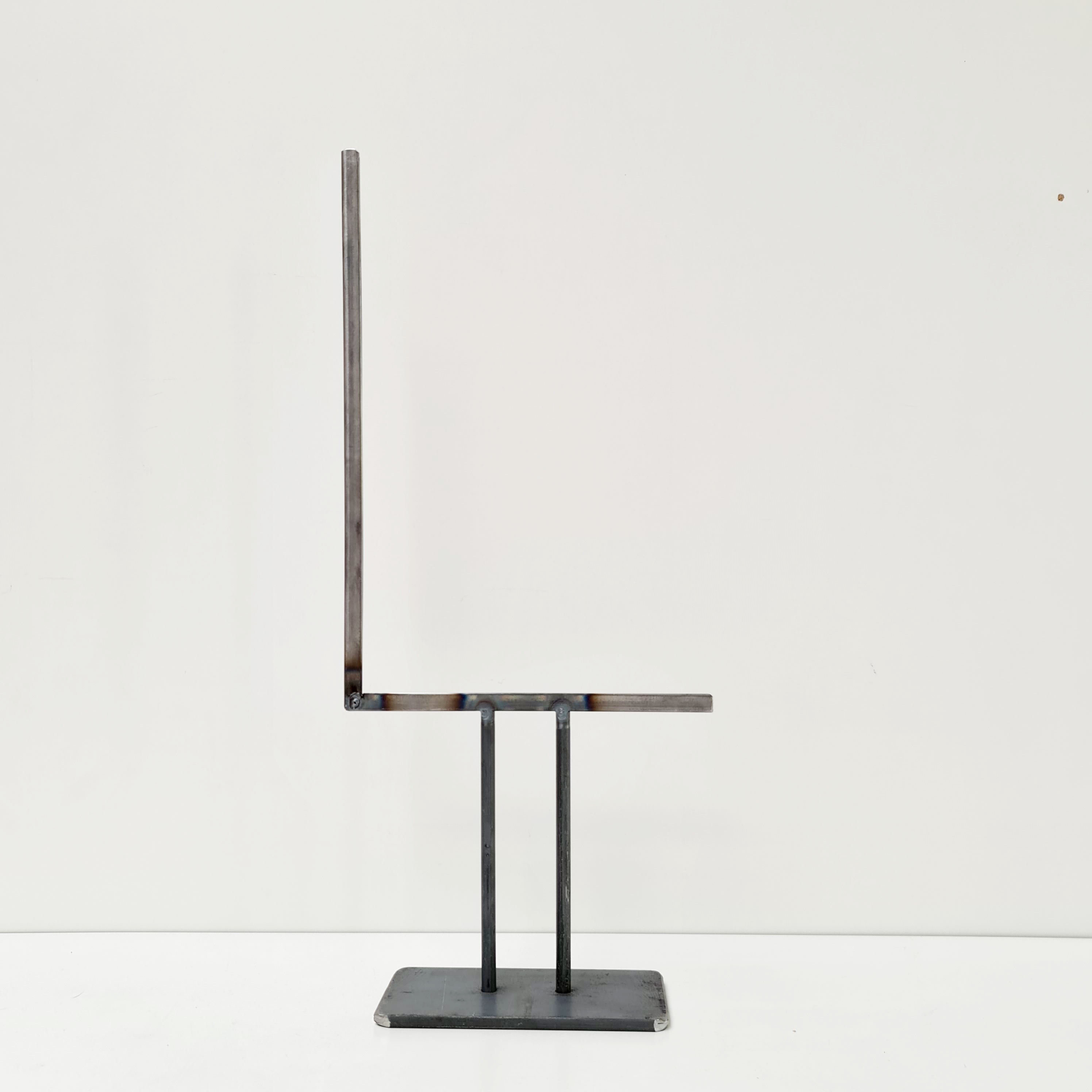 Glashalter mit Standfläche, L-Form Glashalter mit Standfläche, L-Form