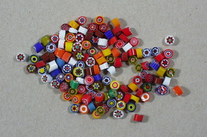 Millefiori-Scheiben sortiert
