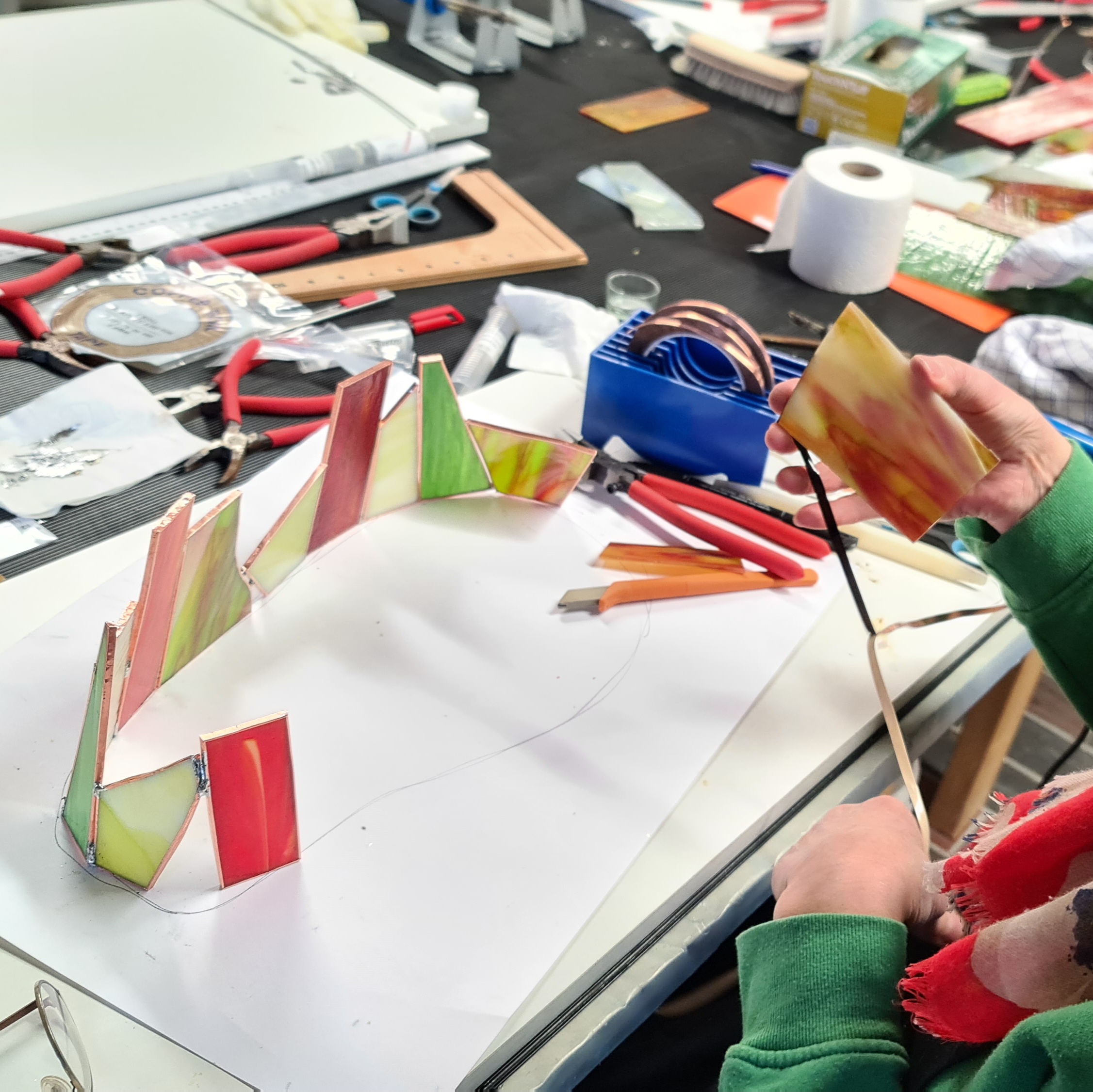 Glasdesign in der Kupferfolientechnik