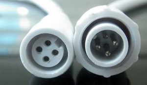 LED-Verbindungsstecker für RGB Streifen
